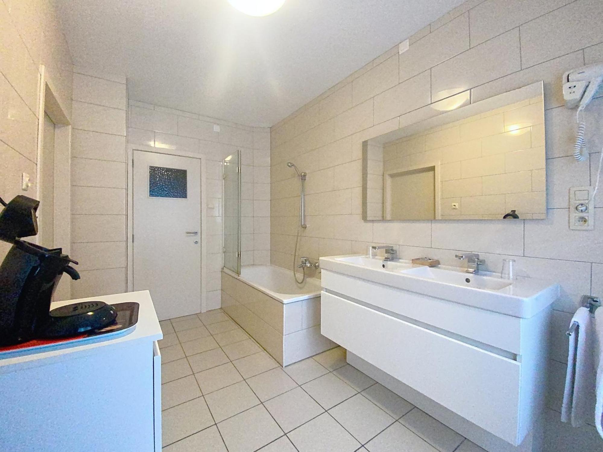 Gastenkamers Centersuites Oostduinkerke Esterno foto