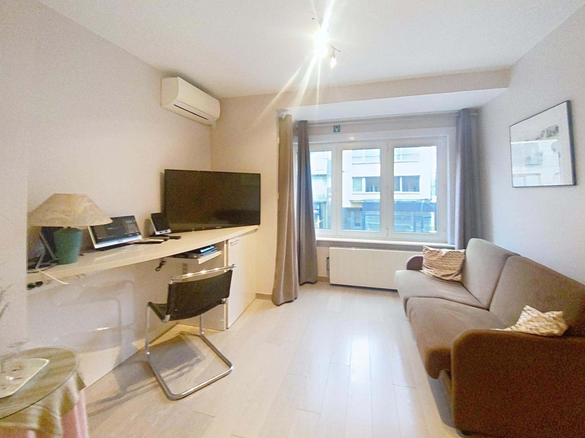 Gastenkamers Centersuites Oostduinkerke Esterno foto