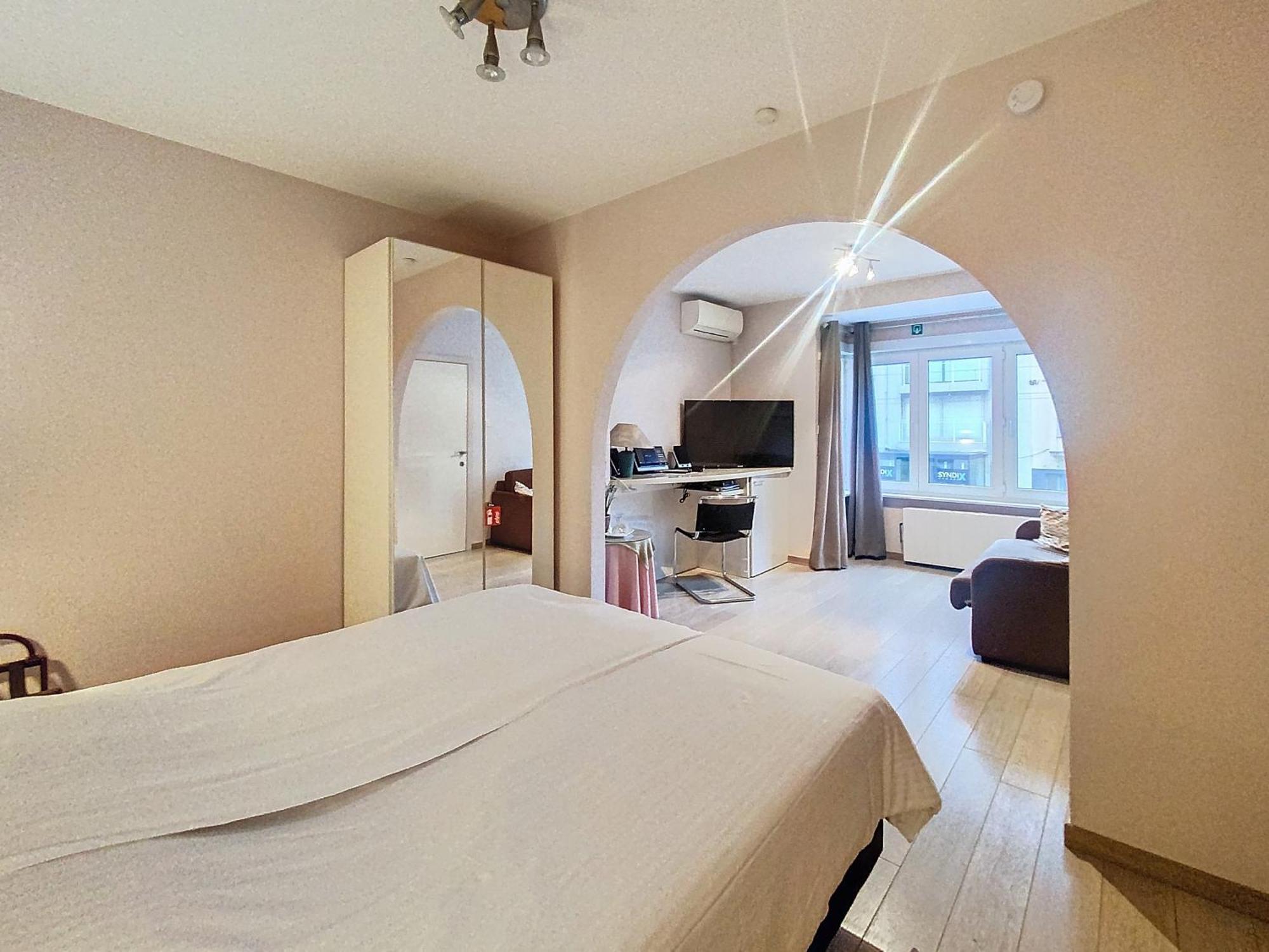 Gastenkamers Centersuites Oostduinkerke Esterno foto